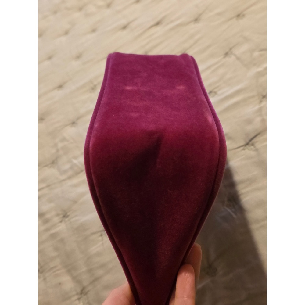 Authentic Gucci Velvet Beauty Bag Cosmetic Case Magenta Purple Gold 9.5x5.5" - Picture 9 of 12
